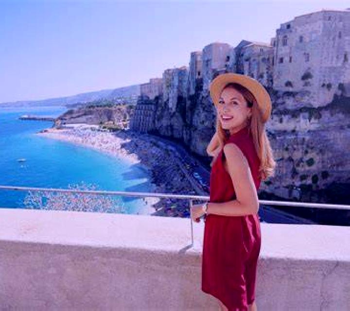 10 perfiles de escorts en Thusis, Suiza. Explora chicas, servicios, tarifas y reserva online. En domicilio y visita disponibles.