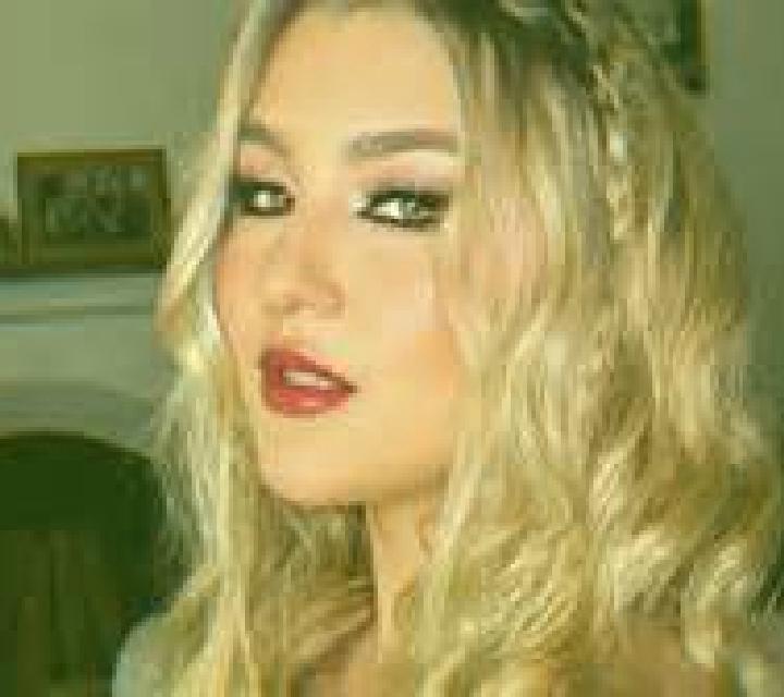 6 perfiles de escorts en Essendon, Reino Unido. Explora chicas, servicios, tarifas y reserva online. En domicilio y visita disponibles.