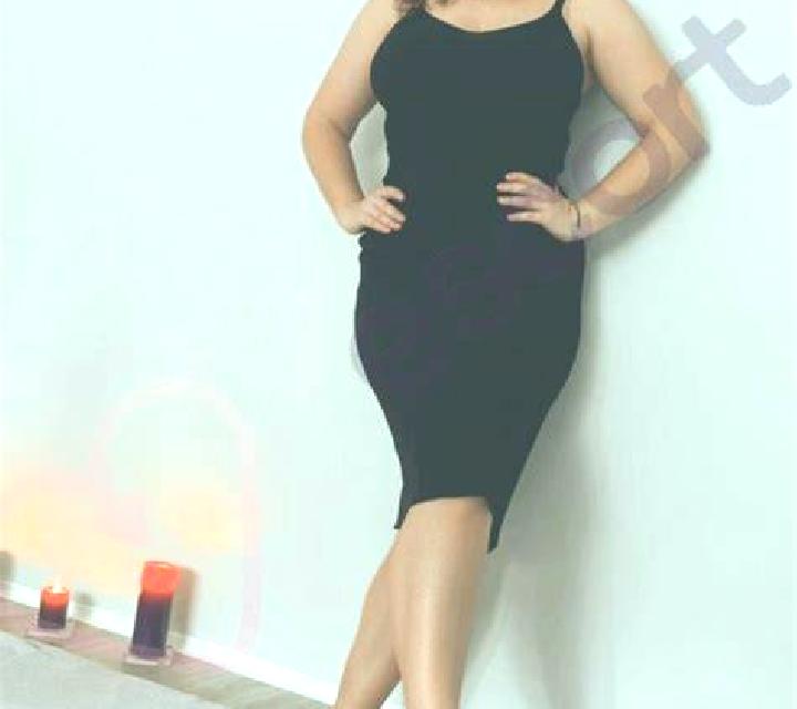 Adriana, 29, acompañante morena de ojos azules y etnia eslava basada en Bizen. Ofrece GFE (Experiencia de novia), Acompañante de viaje, Dominación. Disponibl...
