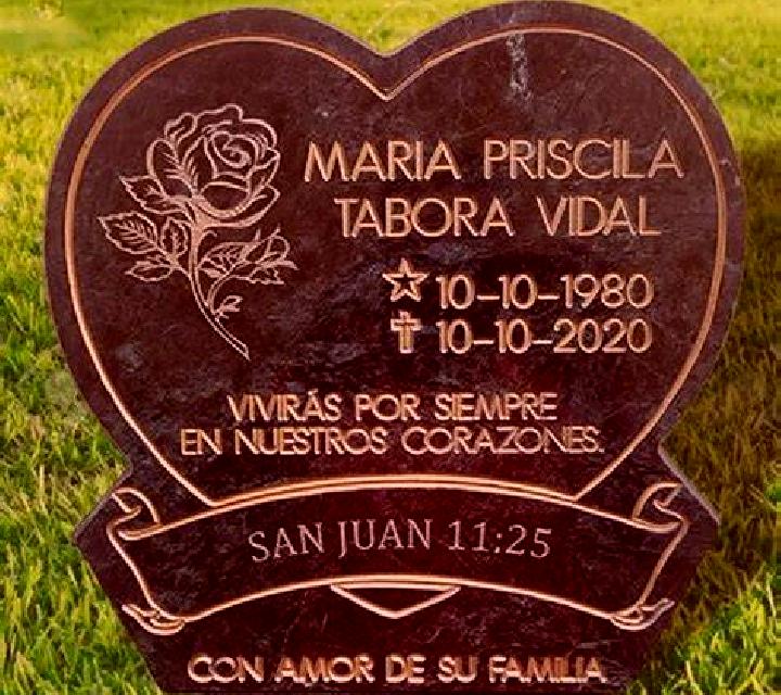 Adriana, 30, acompañante morena de ojos verdes y etnia latina basada en Weichs. Ofrece Hasta el final (CIM), Masaje de próstata, Tríos / dúos, Masaje. Dispon...