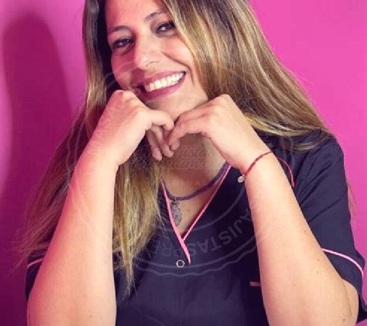 Adriana, 33, acompañante rubia de ojos marrones y etnia india basada en Narsaq. Ofrece Tríos / dúos, Dominación, Striptease, Experiencia de novia. Disponible...