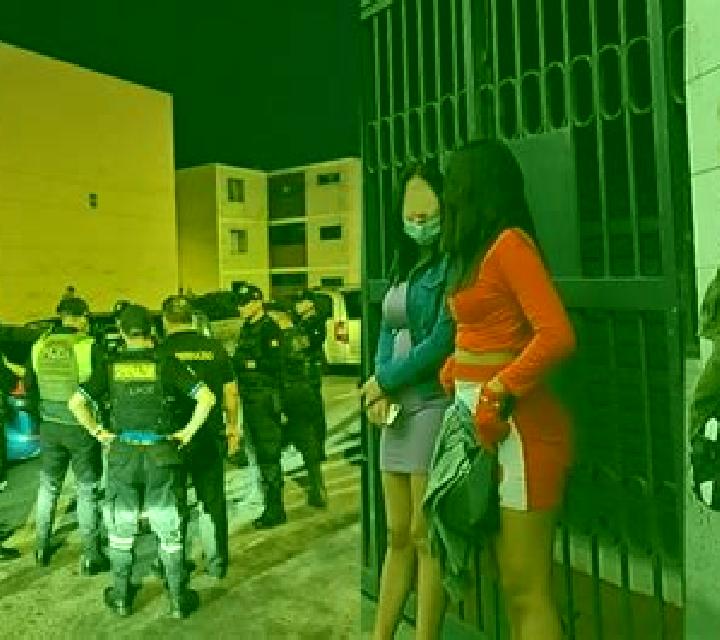 Aitana, 31, acompañante negra de ojos marrones y etnia caribeña basada en Omro. Ofrece Chica de fiesta, Cita de cena, 69, Hasta el final (CIM), Noche complet...