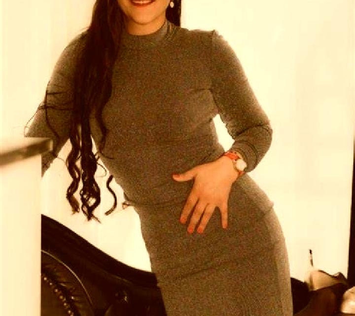 Alba, 25, acompañante castaña de ojos marrones y etnia india basada en Mucun. Ofrece Griego (anal), Masaje, 69, Beso francés profundo, Juego de roles. Dispon...