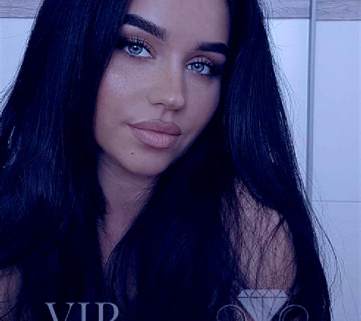 Alba, 30 — Escort en Bansi, India