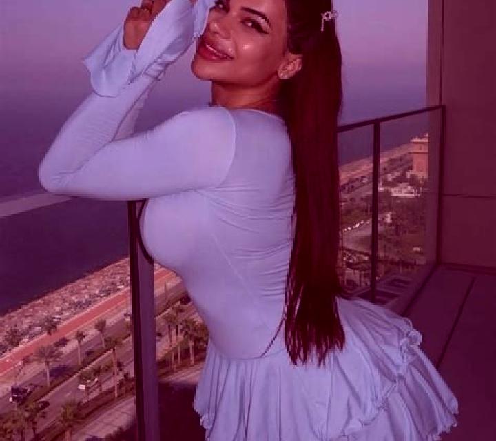 Andrea, 25, acompañante pelirroja de ojos grises y etnia eslava basada en Kronenberg. Ofrece Fetiche, Masaje de próstata, Parejas, Juego de roles. Disponible...