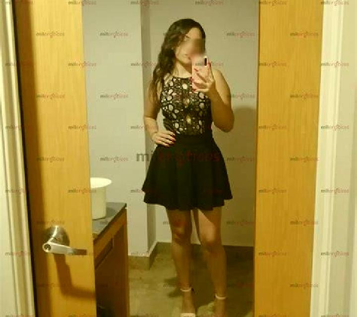 Antonella, 23 — Escort en Kanakeravan, Armenia