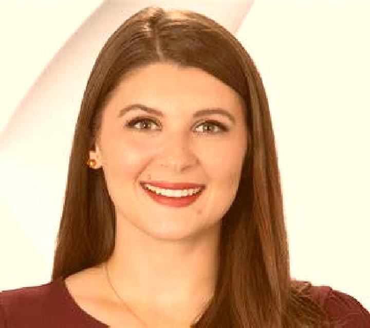 Aurora, 30 — Escort en Banda, India