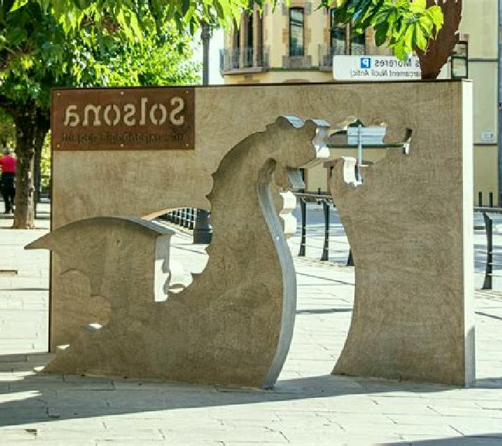 Beatriz, 22, acompañante castaño claro de ojos marrones y etnia mediterránea basada en Tha Ruea. Ofrece Tantra, Tríos / dúos, Griego (anal). Disponible en do...
