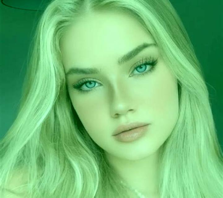 Beatriz, 24, acompañante rubia de ojos grises y etnia europea basada en Capao da Canoa. Ofrece Noche completa, Chica de fiesta, Tríos / dúos. Disponible en d...
