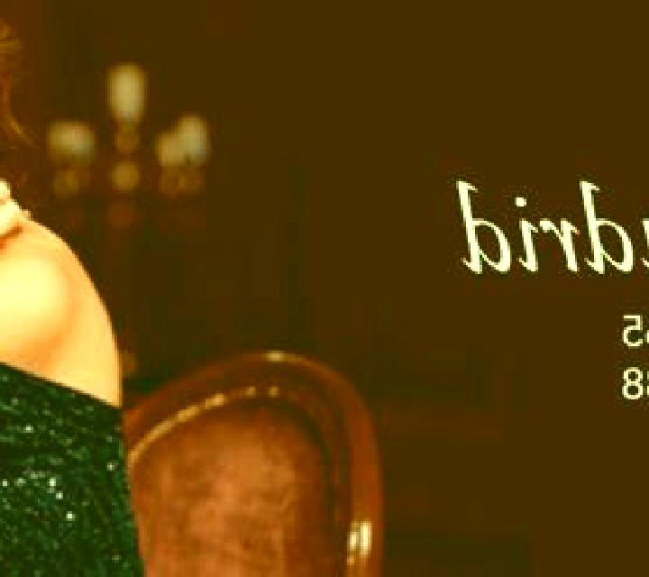 Bianca, 31, acompañante rubia platino de ojos ámbar y etnia latina basada en Freihung. Ofrece Striptease, Francés natural, Cita de cena. Disponible en domici...