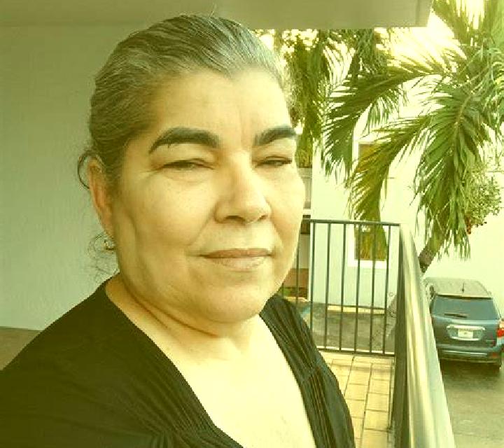 Carla, 34, acompañante morena de ojos avellana y etnia europea basada en Larnod. Ofrece Cita de cena, 69, Tríos / dúos, Masaje erótico. Disponible en domicil...