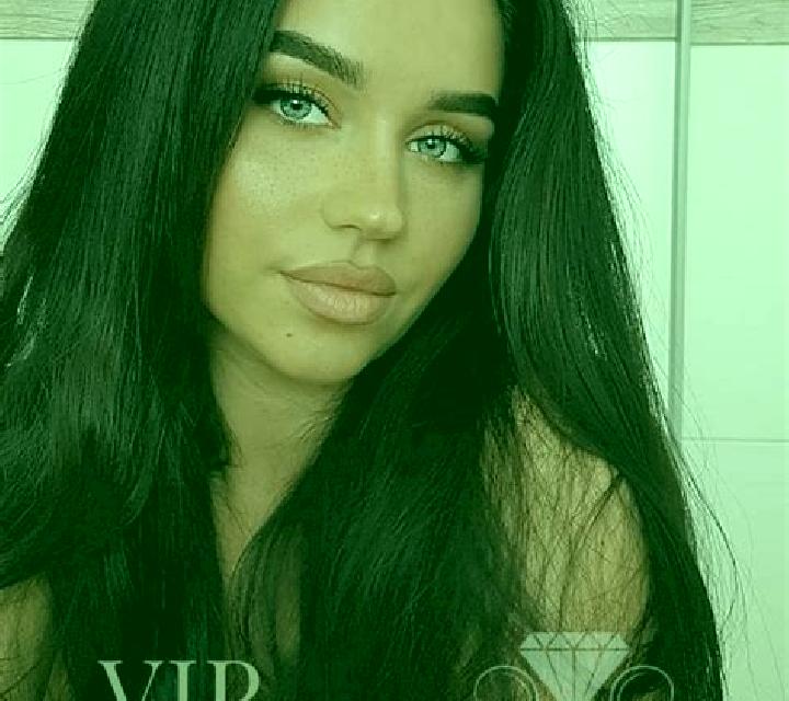 Carla, 35, acompañante morena de ojos avellana y etnia india basada en Mionica. Ofrece 69, Experiencia de novia, GFE (Experiencia de novia), Noche completa. ...