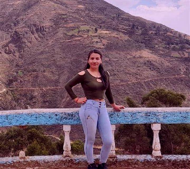 Carmen, 27, acompañante castaño claro de ojos marrones y etnia eslava basada en Fresh Meadows. Ofrece BDSM, Juego de roles, Chica de fiesta. Disponible en do...