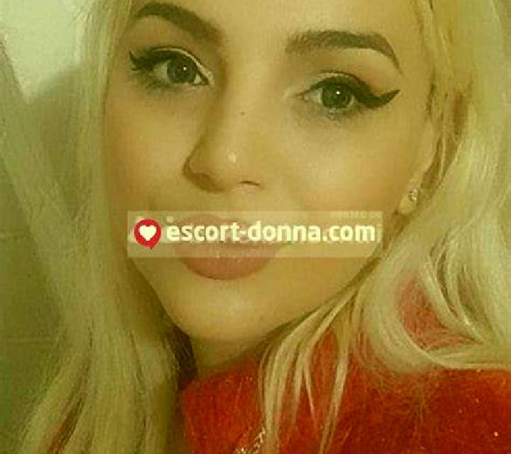 Cayetana, 21 — Escort en Cioroiasi, Rumania