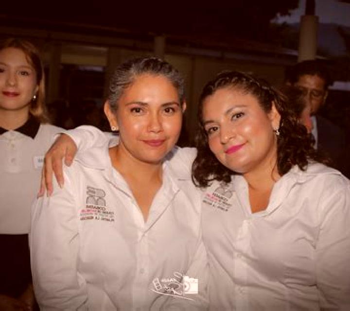 Claudia, 26, acompañante morena de ojos verdes y etnia caucásica basada en Parennes. Ofrece Dominación, Masaje, Griego (anal), Experiencia de novia. Disponib...