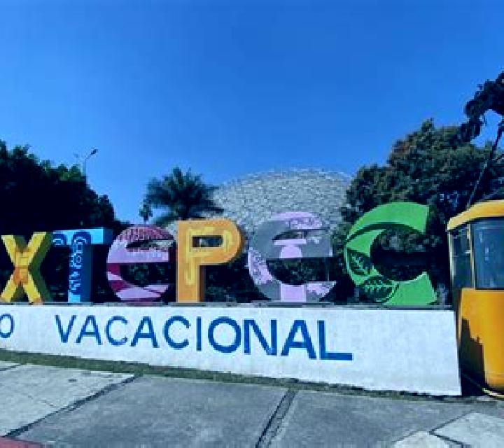 Cristina, 39, acompañante castaña de ojos avellana y etnia india basada en Perusic. Ofrece Noche completa, GFE (Experiencia de novia), Masaje erótico. Dispon...