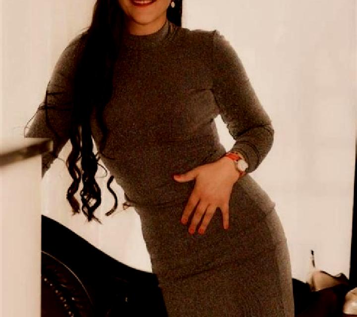 Elena, 25, acompañante rubia platino de ojos grises y etnia oriente medio basada en Tlhareselele. Ofrece Masaje erótico, Beso francés profundo. Disponible en...