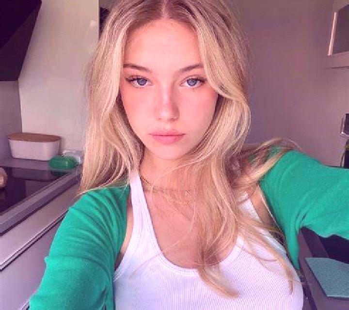 Elena, 28 — Escort en Cape Neddick, Estados Unidos