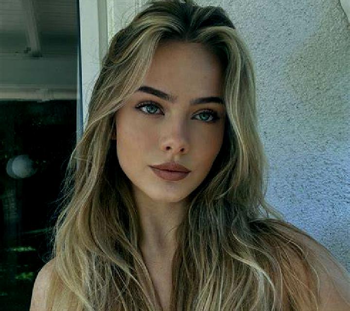 Elena, 36 — Escort en Timbrangan, Indonesia