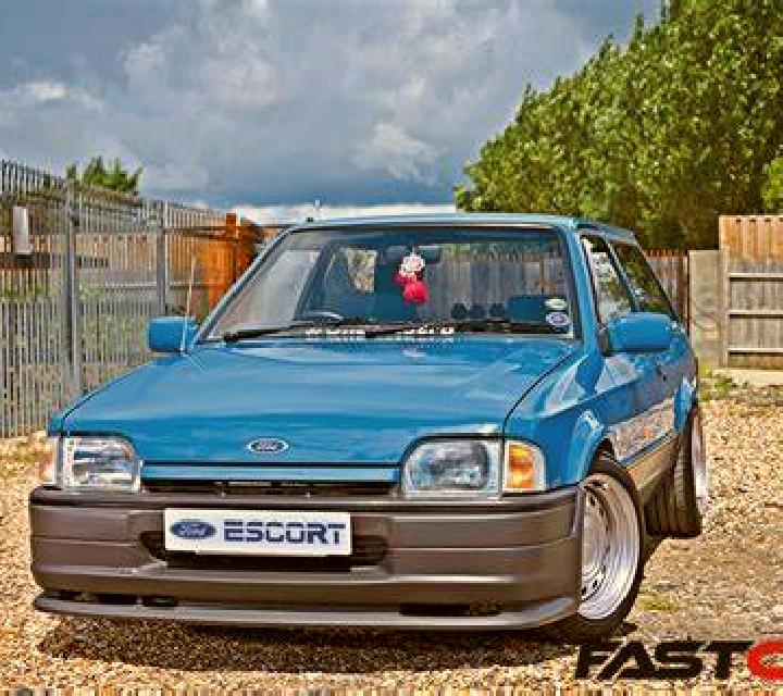 escort El Escalon