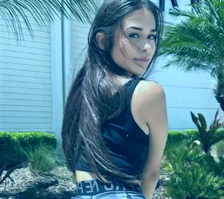 escort Goli-Maya