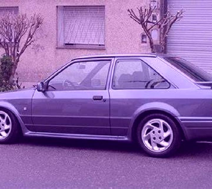 escort Kalpeni