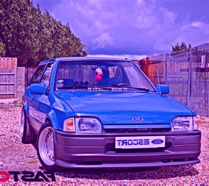 escort Komoe-Noua