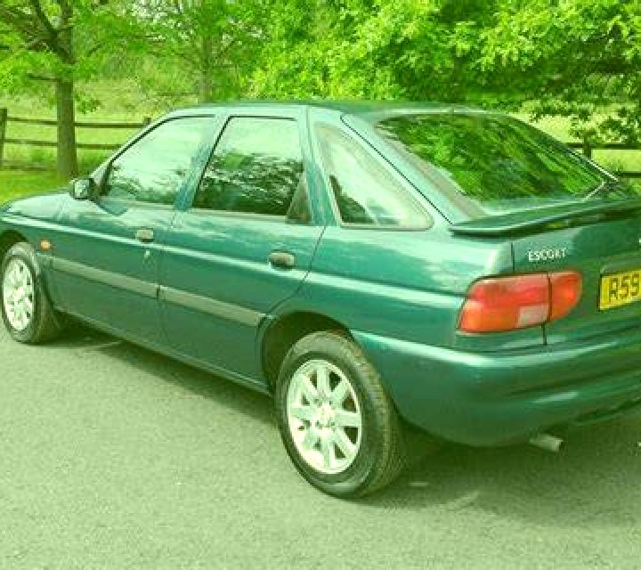 escort Oliver