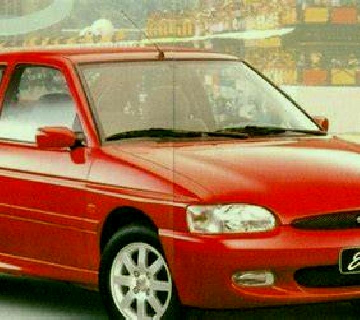 escort Useldange