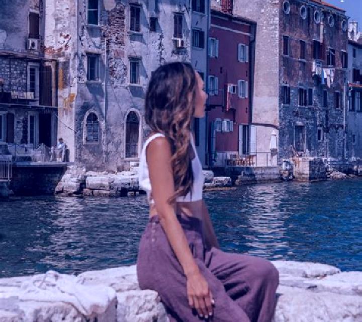 Escorts Al Qusayr, Siria — Chicas y putas locales