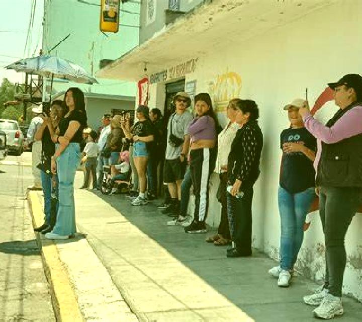 Escorts Grange Hill, Reino Unido — Chicas y putas locales