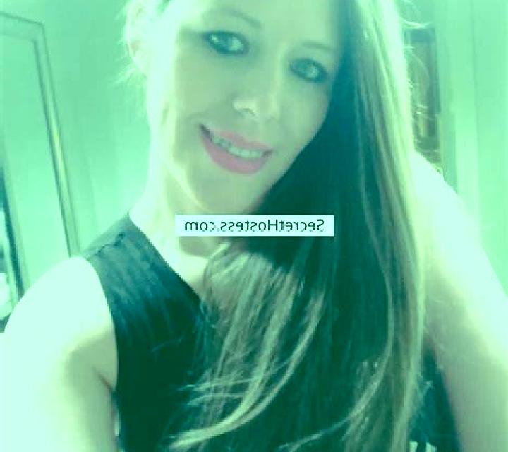 Escorts Mbanza-Ngungu, RD Congo — Chicas y putas locales