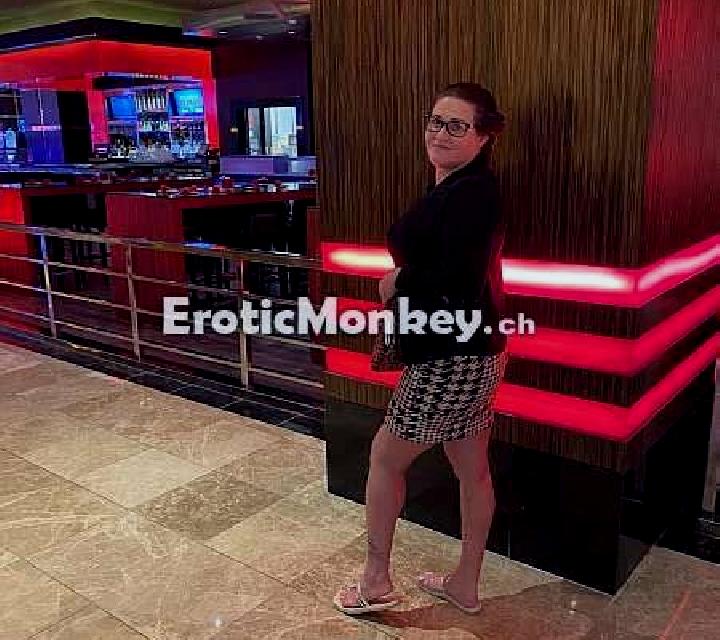 Escorts Mim, Ghana — Chicas y putas locales