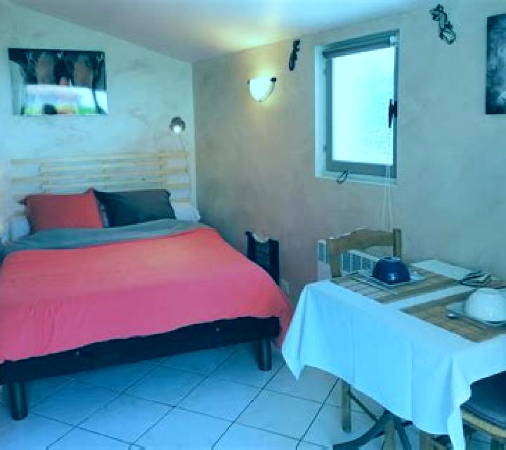 Escorts Paea, Polinesia Francesa — Chicas y putas locales