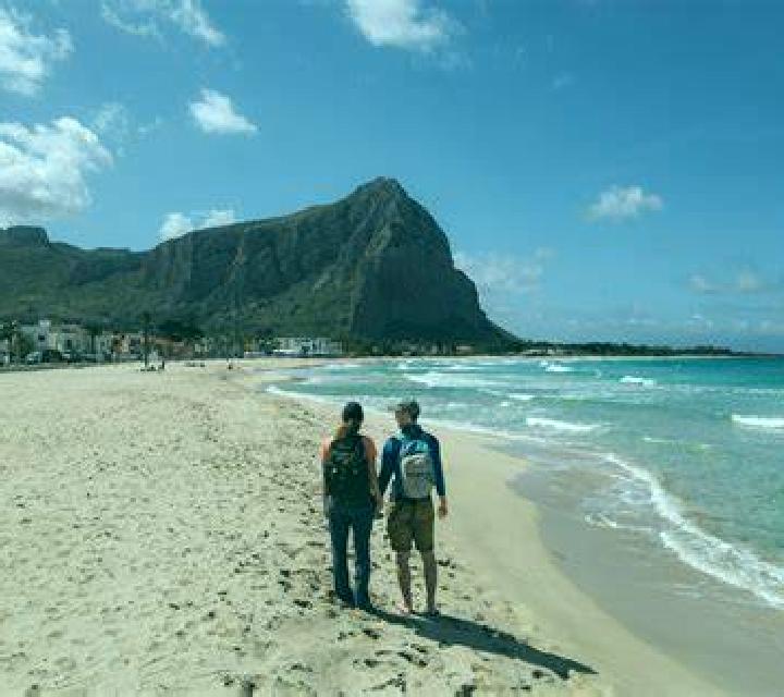 Escorts Pago Pago, Samoa Americana — Chicas y putas locales