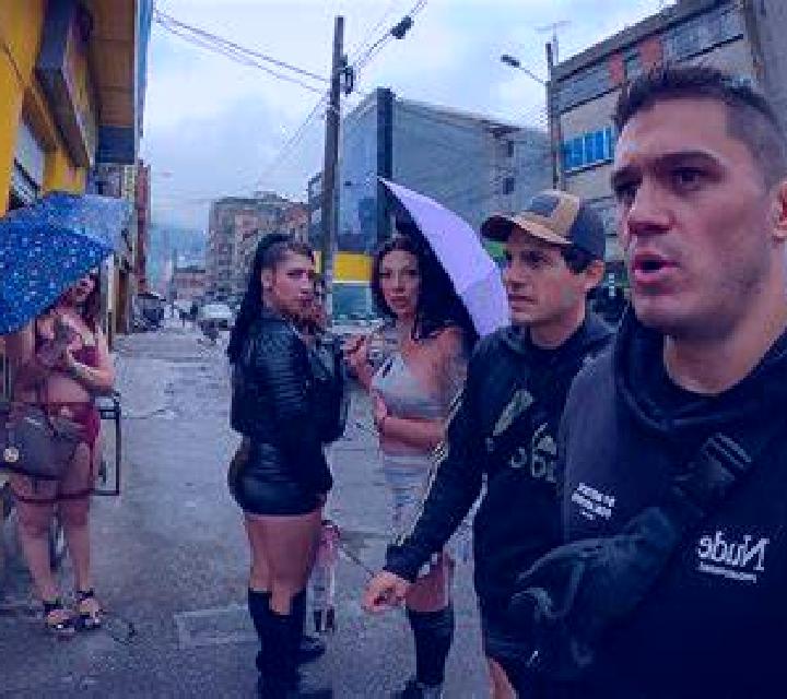 Estrella, 20, acompañante rubia de ojos verdes y etnia mezcla basada en Hog Harbour. Ofrece GFE (Experiencia de novia), Striptease, BDSM. Disponible en domic...