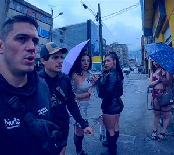 Explora anuncios de escorts en 321 páginas de ciudades de China. Acompañantes locales, servicios y tarifas. Página 201 de 321.