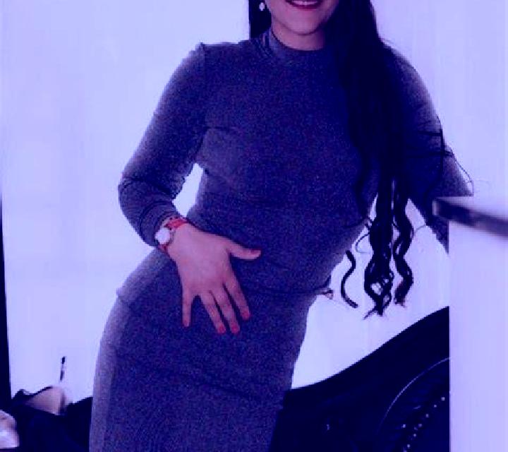 Giulia, 22, acompañante pelirroja de ojos avellana y etnia eslava basada en Akhlatyan. Ofrece Chica de fiesta, 69, Tríos / dúos. Disponible en domicilio y vi...