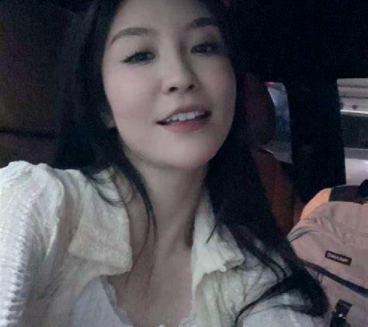 Irene, 21 — Escort en Kincardine, Reino Unido