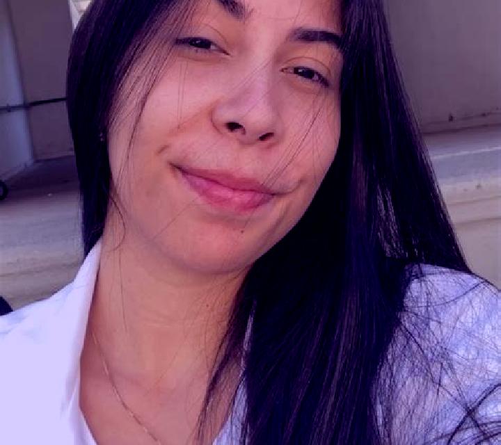 Jade, 22, acompañante castaño claro de ojos azules y etnia latina basada en Mastershausen. Ofrece Tantra, GFE (Experiencia de novia), Noche completa, Masaje ...