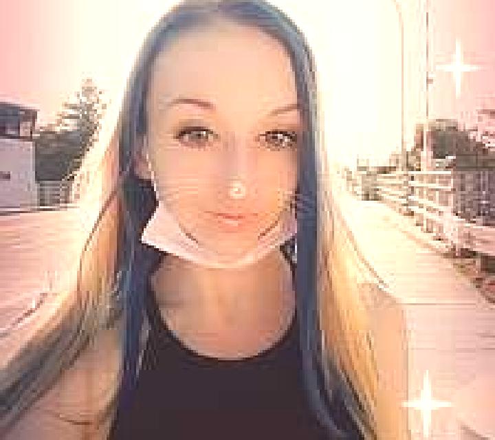 Julia, 26 — Escort en Ekondo Titi, Camerún