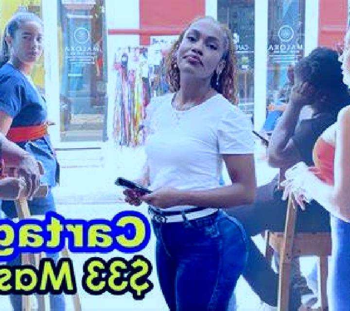 Julia, 31, acompañante rubia platino de ojos avellana y etnia europea basada en Vassy. Ofrece Dominación, GFE (Experiencia de novia), Masaje erótico, Griego ...