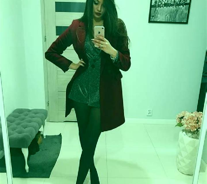 Julia, 36, acompañante rubia de ojos verdes y etnia eslava basada en Treffen. Ofrece Tríos / dúos, Griego (anal), GFE (Experiencia de novia), Acompañante de ...