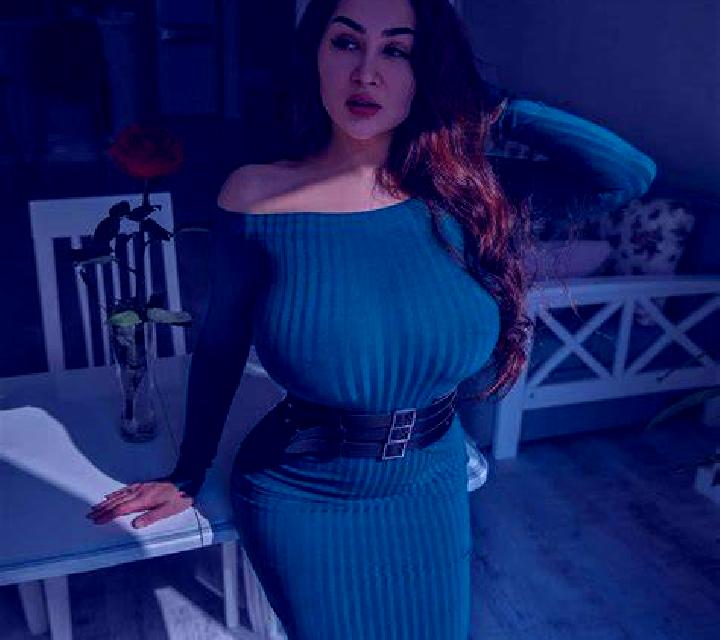 Julia, 37 — Escort en Benilloba, España