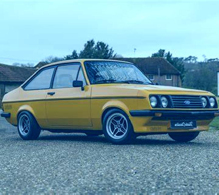 Lola, 29, acompañante castaña de ojos avellana y etnia negra basada en Barauda. Ofrece Griego (anal), Tríos / dúos, Cita de cena. Disponible en domicilio y v...