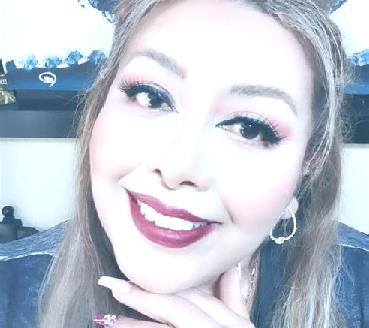 Lola, 32 — Escort en Solonchaky, Ucrania