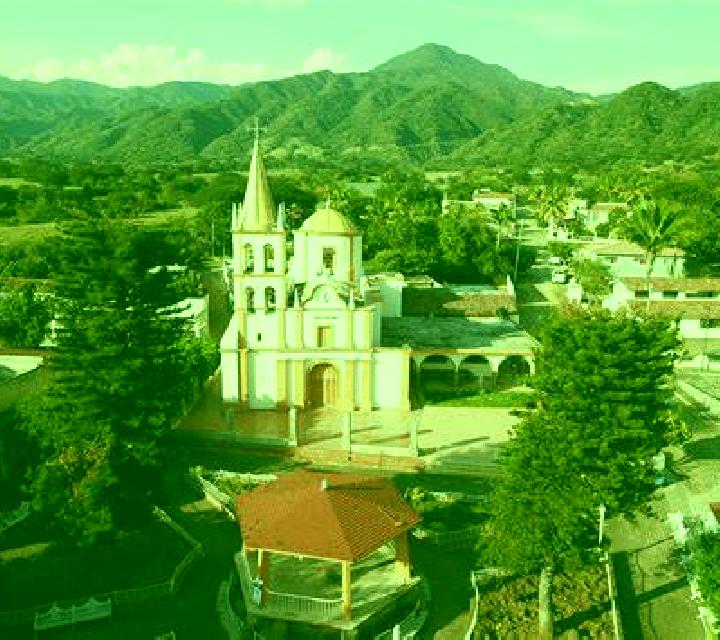Lorena, 32, acompañante rubia de ojos verdes y etnia caribeña basada en Montecchio Precalcino. Ofrece Francés natural, Chica de fiesta, Noche completa, Tríos...