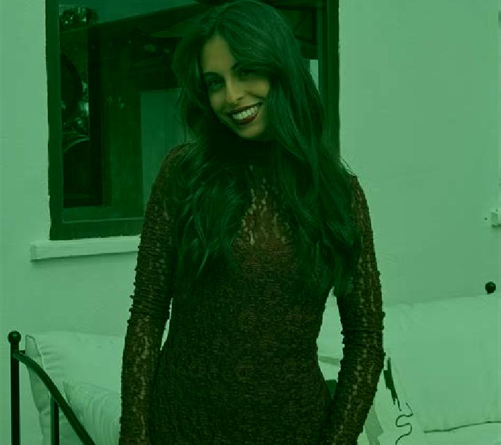 Lorena, 36, acompañante pelirroja de ojos azules y etnia caucásica basada en Regina. Ofrece Acompañante de viaje, Masaje, Tantra, Fetiche, Beso francés profu...