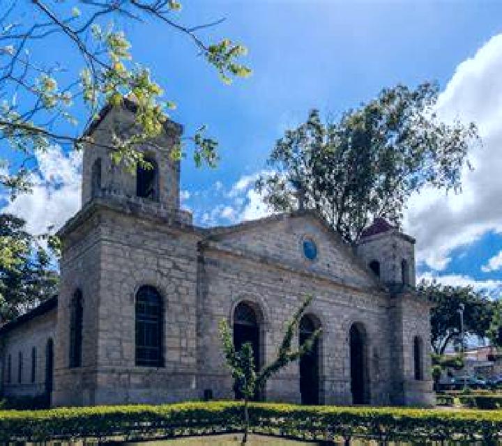 Lorena, 38, acompañante pelirroja de ojos grises y etnia negra basada en Rivoli Veronese. Ofrece Beso francés profundo, Acompañante de viaje, Dominación, Mas...