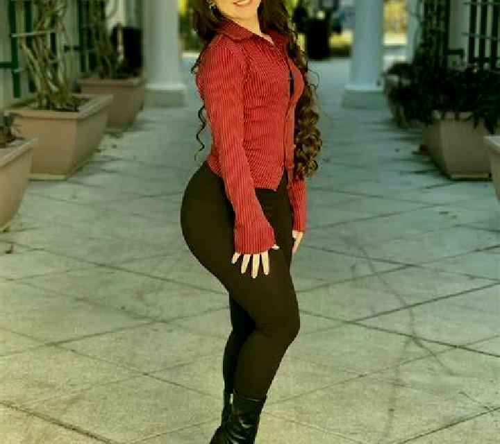 Lucía, 32, acompañante morena de ojos marrones y etnia caribeña basada en Szemud. Ofrece Masaje de próstata, BDSM, Fetiche, Beso francés profundo, Hasta el f...